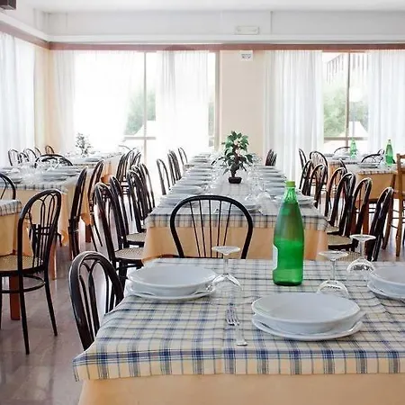 Hotell Leonardo Da Vinci 3*