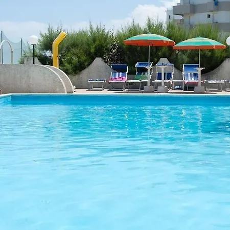 Leonardo Da Vinci Hotell Pesaro