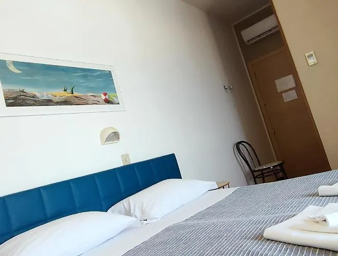 Ξενοδοχείο Leonardo Da Vinci Πέζαρο