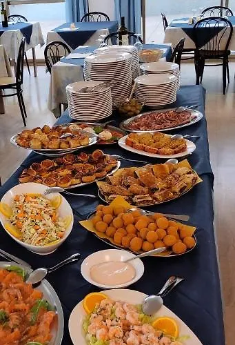 Leonardo Da Vinci 3* Πέζαρο